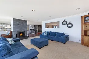 Iluka, magnificent East Beach views - Image 4