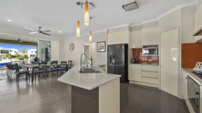 Think Elegant & Luxury - Image 5