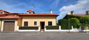 G2R - Villa for 8 in Andrín Garden and pool - Image 2