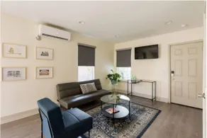 The Blue Heron-elegant urban studio in city center - Image 5