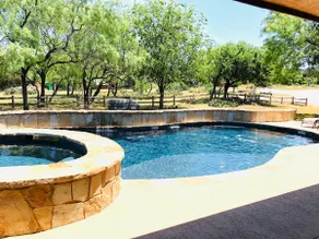 Family Retreat w/ Private Pool & Spa–Walk to Lake - Image 4