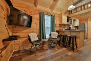 River Tiny Cabin with Shared Swim, and and Hot Tub - Image 5