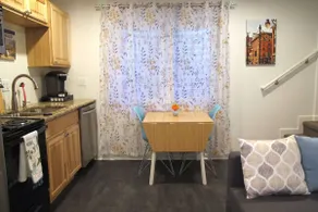 Sunnyside Up - Hottub! - Great Location! - Low Cleaning Fees! - Image 4