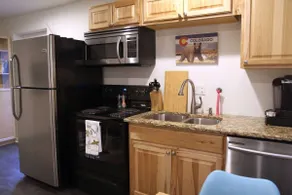 Sunnyside Up - Hottub! - Great Location! - Low Cleaning Fees! - Image 3