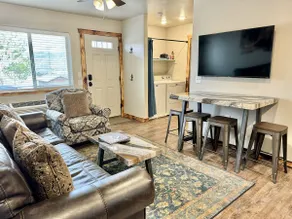 #4  Modern Rustic Moab Getaway – Dog Friendly! - Image 5