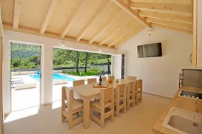 VILLA SKURA private heated pool 32m2, summer kitchen, 4 bedrooms, garden - Image 5