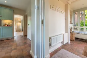 Cette maison de vacances familiale très appréciée et détachée est située dans de magnifiques jardins isolés - Image 4