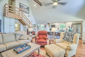 Lake Martin Cabin w/ Luxury Dock & Kayaks! - Image 4