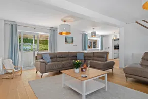 Am Byth - Spectacular Sea Views and Hot Tub - Image 3