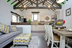 The Barn in Lanhydrock, Bodmin - Image 4