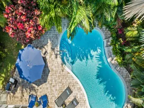 Bienvenue au Flirty Flamingo, piscine nouvellement classée de 3 chambres et 2 salles de bains avec piscine tropicale Home! - Image 5