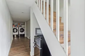 The Lily Suite: better than a hotel, free laundry - Image 5