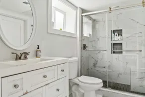 The Lily Suite: better than a hotel, free laundry - Image 3