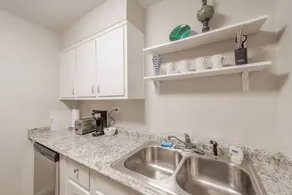 2BR/2BA | Walk to Aquarium & Stadium - Image 5
