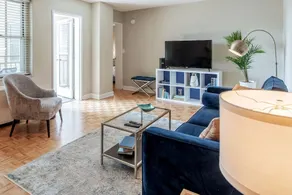 2BR/2BA | Walk to Aquarium & Stadium - Image 2