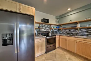 Condo w/ Lanai at Beginning of Road to Hana! - Image 4