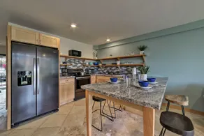 Condo w/ Lanai at Beginning of Road to Hana! - Image 3