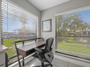 Sea Place 11206 - Image 3