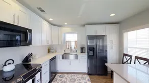 Surf Crest 45 - Pet Friendly -2 Br , Updated With A True Open, Bright And Airy Feel, Located In An Ocean-front Community With Pool And Pet Friendly 2 Bedroom Cottage - Image 4