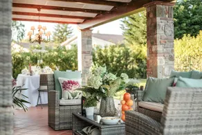 VILLA PEMOLA a Luxury Farmhouse with Garden and bikes in Lucca Town - Image 3