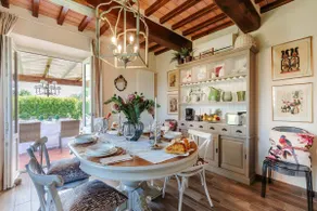 VILLA PEMOLA a Luxury Farmhouse with Garden and bikes in Lucca Town - Image 5