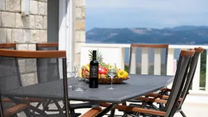 Apartments Mi&Ni - One Bedroom Apartment with Jacuzzi and Sea View - Image 3