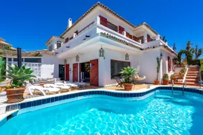 Stunning Beachclose Villa by Costarentals - Ref 03 - Image 2