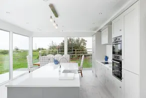Ellery Lodge - Luxury Family Holiday Home - Image 4