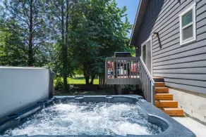 One Level Home with Hot Tub, Close to Downtown - Image 2