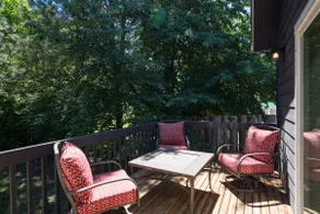 One Level Home with Hot Tub, Close to Downtown - Image 5