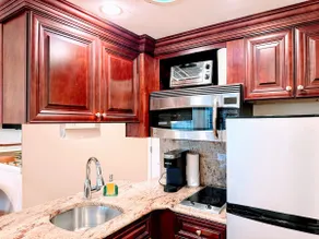 Copley House 1 Bedroom Suite - Image 5