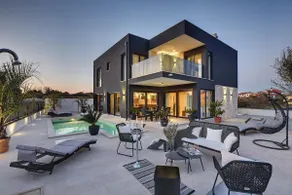 Villa mit privatem Pool, Jacuzzi, Sauna in Rovinj - Image 2