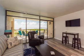 Water's Edge | Balcony + 1000 ft Fishing Pier! - Image 5