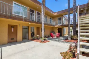 Hottest Neighborhood! Walk to Beach! - Image 3