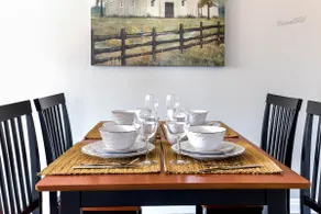 Charming 1BR Farmhouse + Near DTLA #TravelSGV - Image 5