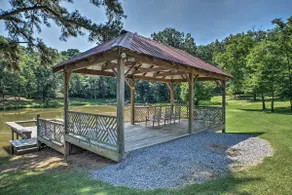 The Treehouse at Kudzu Cove Cabins Resort - Image 2