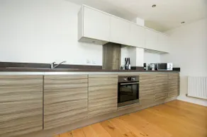 Orion Marina Sea View | by Brighton Holiday Lets - Image 5