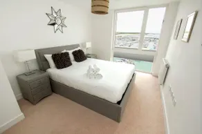 Orion Marina Sea View | by Brighton Holiday Lets - Image 3