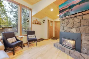 Modern, Single-Level Home; SHARC Passes, Hot Tub! - Image 5