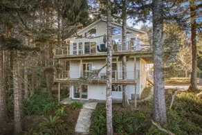 Cape Meares 4BR | King Bed | Close to Beach - Image 4