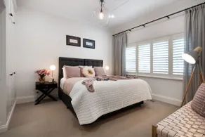 Sandringham ~ Luxury for 6 guests ~ Free Wifi - Image 2