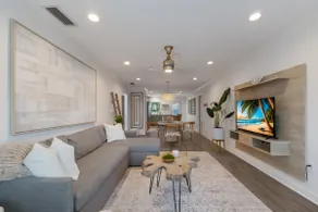 Cozy Cabana East – AMI w/ Heated Pool, Pets & Walk To The Beach - Image 3