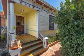 Historic Victorian 2 BD in the Heart of Downtown - Image 5