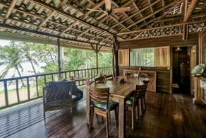 Wonderful 4BR Oceanfront | Shared Pool | Balcony - Image 4