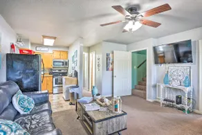 NEU! Lakefront Hot Springs Home mit 2 Schwimmdocks! - Image 4