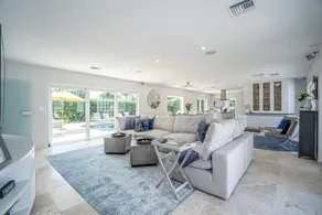 Location Location! JUST LISTED Delray Beach Tropic Paradise w / Pool-Intercoastal! - Image 3