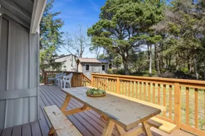 Cottage by the Sea Nedonna Beach Getaway - Image 3