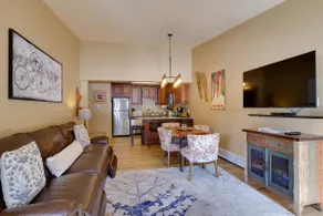 Walk to Copper Mountain Lifts: Mtn-View Condo - Image 3