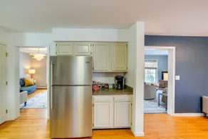 Walk to Dining: Downtown Lenox Guest House! - Image 4