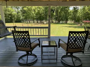 Bear Valley - Riverfront, Starlink WiFi & Hot Tub - Image 3